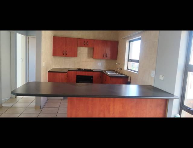 2 BEDROOM APARTMENT TO LET IN REYNO RIDGE